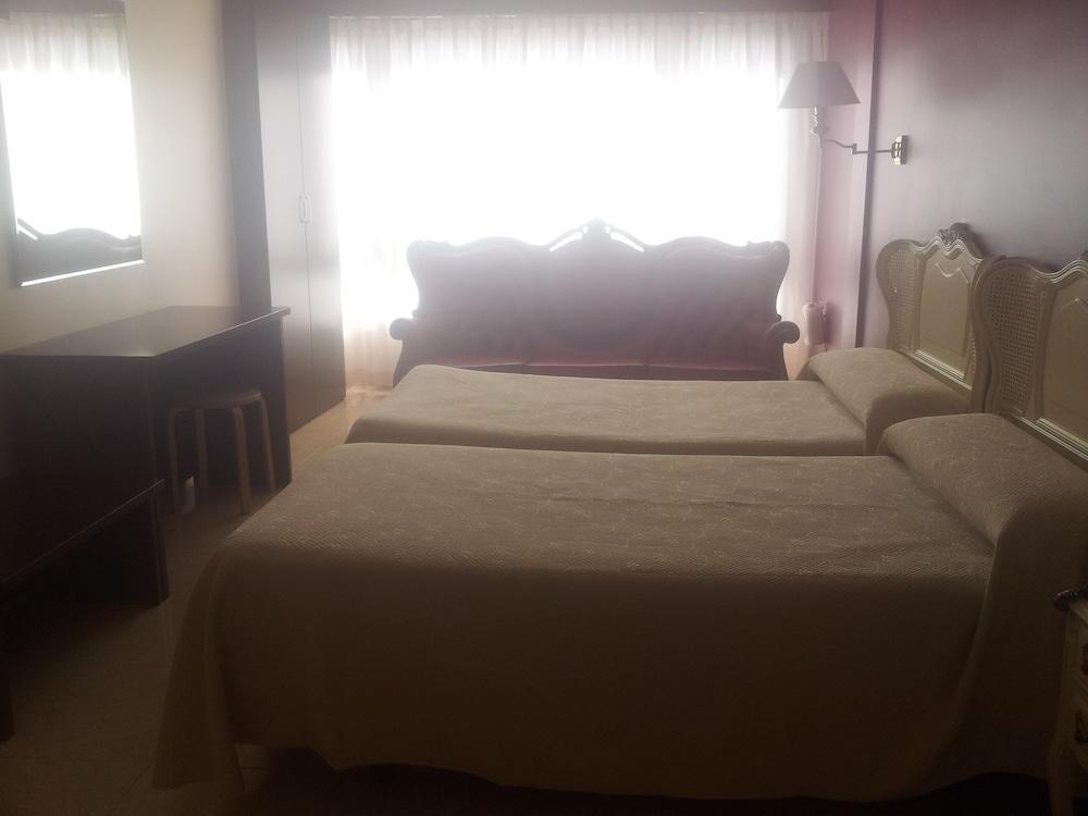 Hotel Artxanda Bilbao, Parking Gratuito En El Exterior Junto Al Hotel (Adults Only) Luaran gambar